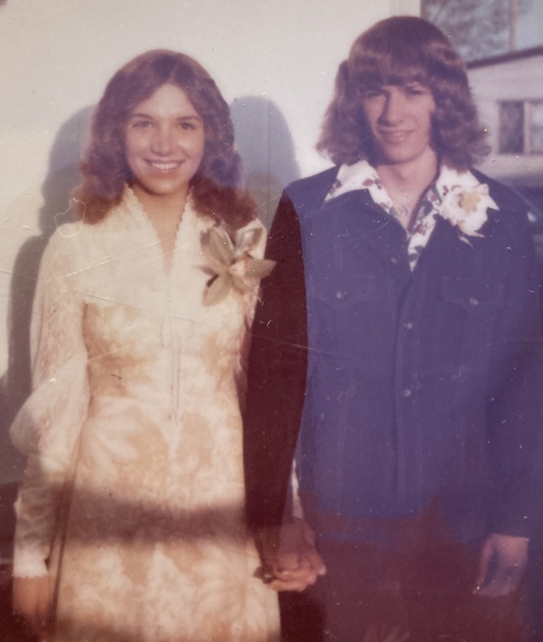 Valaine and Scott at prom