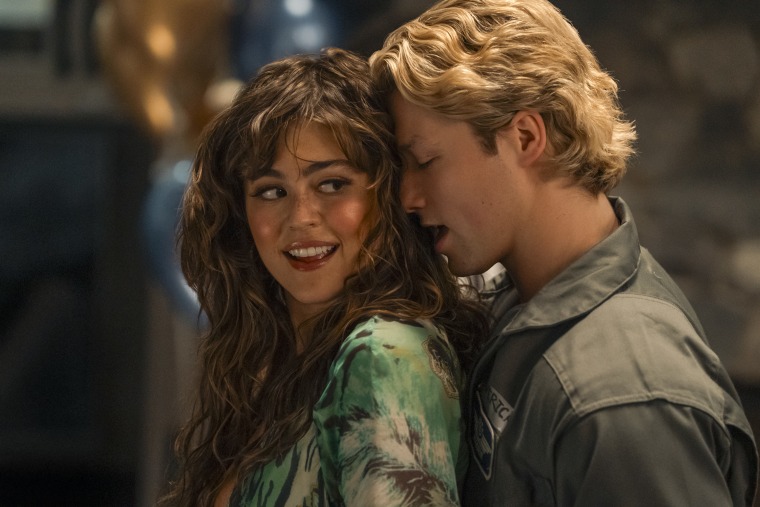 Author Elle Kennedy Reacts to Allie and Dean Leading 'Off Campus' Season 2:  EXCLUSIVE