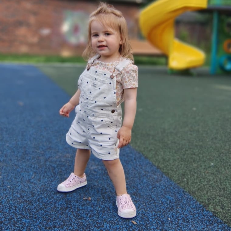 My toddler loves these shoes and puts them on by herself.