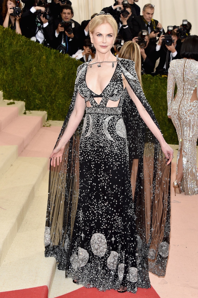 Nicole Kidman em Amexander McQueen no 
