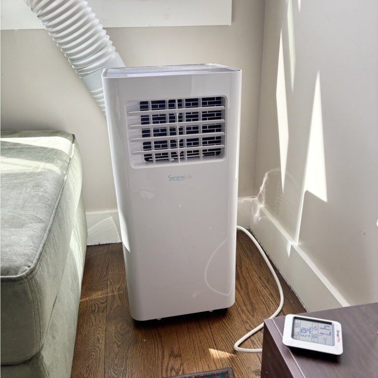The SereneLife portable air conditioner fits perfectly in my living room corner.
