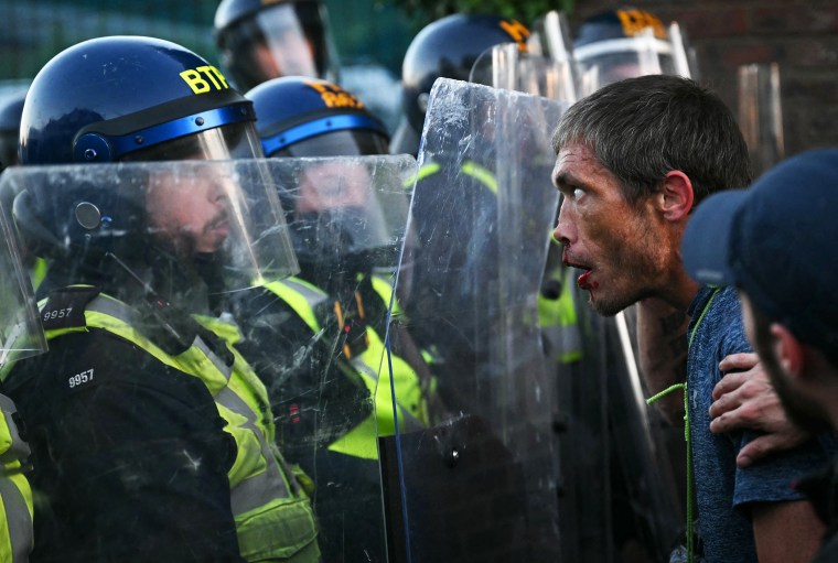 TOPSHOT-BRITAIN-CRIME-POLITICS