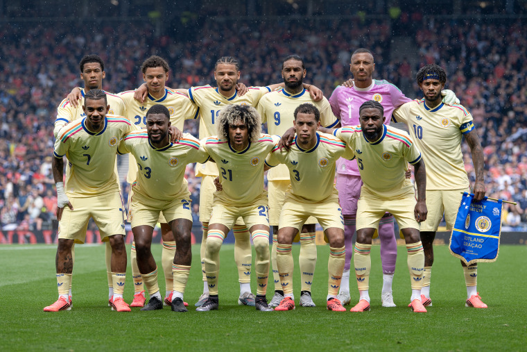 Curacao team.