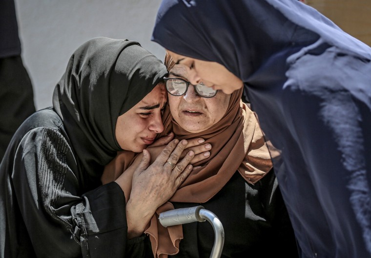 Israeli attacks on Gaza despite ceasefire claim lives of 10 Palestinians, including five from same family