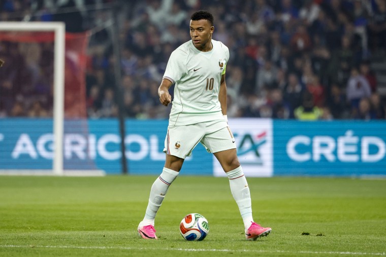 France v Northern Ireland - International Friendly