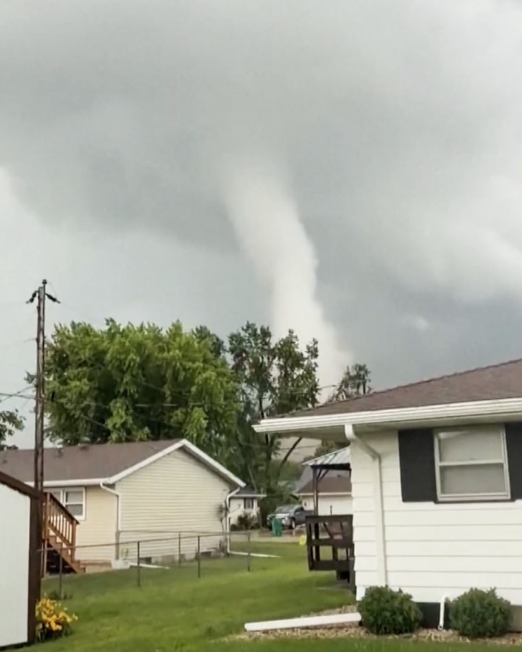 Eyewitness footage shows a tornado in Streator, Illinois, on Thursday.