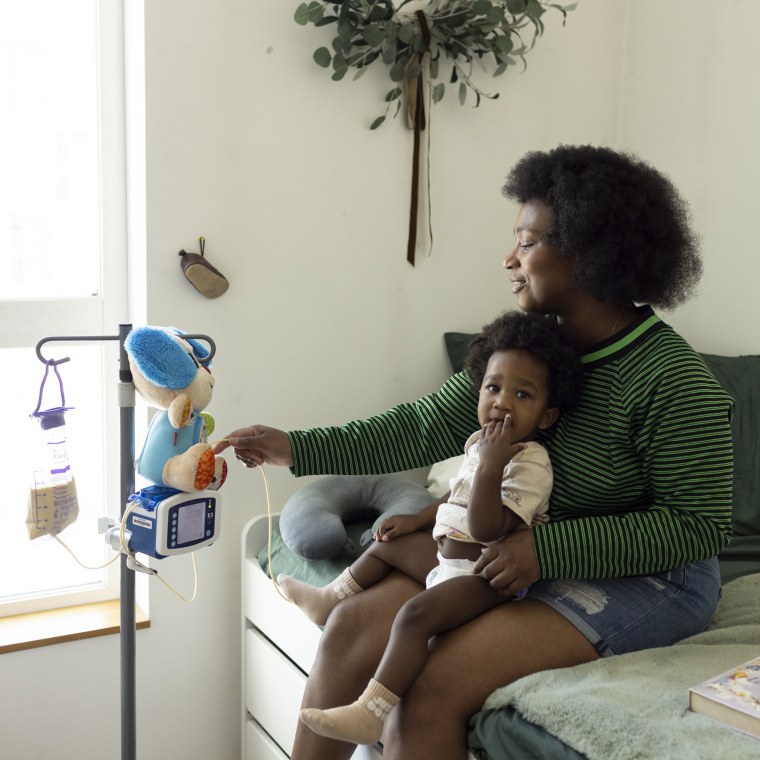 https://media-cldnry.s-nbcnews.com/image/upload/rockcms/2026-06/260623-baby-botulism-1-ew-1122a-c2b542.jpg