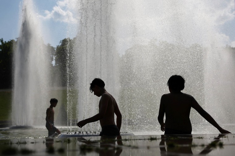 Heatwave hits France