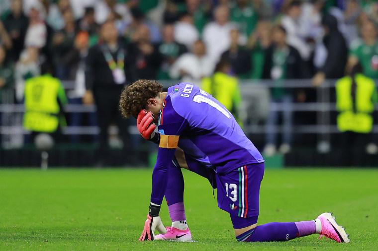 Guillermo Ochoa, Goalkeeper for Mexico reacts during the FIFA World Cup 2026 Group A match between Czechia and Mexico.