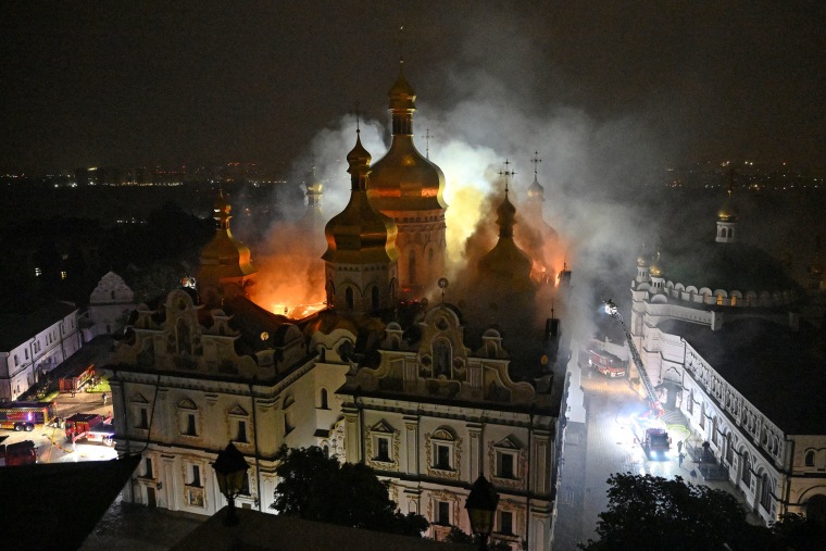 TOPSHOT-UKRAINE-RUSSIA-CONFLICT-WAR