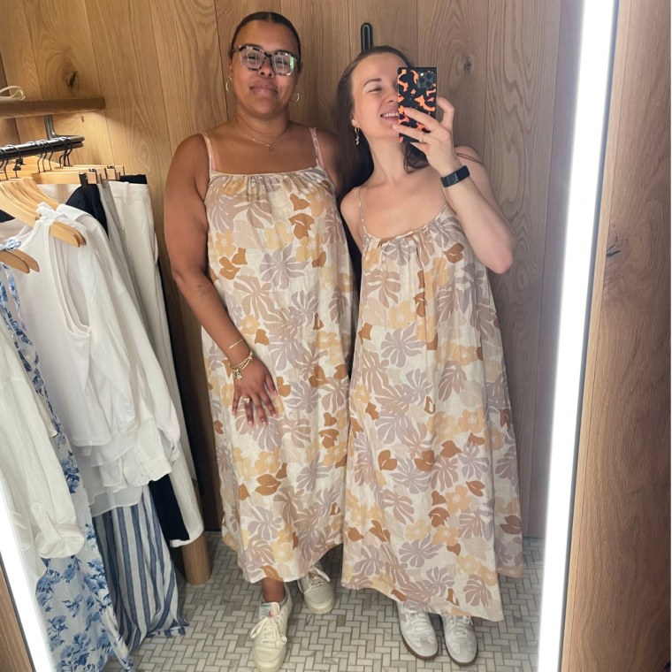 The pattern of this linen dress is summer-ready.