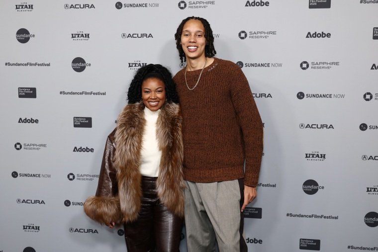 Η πρωταγωνίστρια του WNBA, Brittney Griner, υποβάλλει αίτηση διαζυγίου από τη σύζυγό της Cherelle Griner