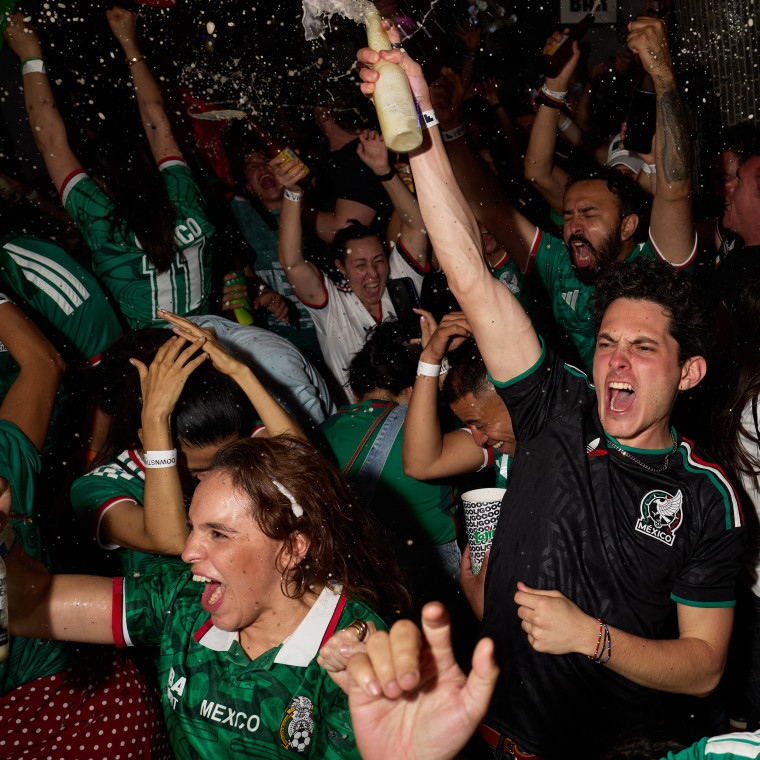 https://media-cldnry.s-nbcnews.com/image/upload/rockcms/2026-07/260706-mexico-fifa-rs-ed8c1f.jpg