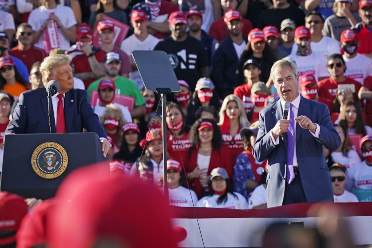 Nigel Farage speaks at a Trump campaign rally 