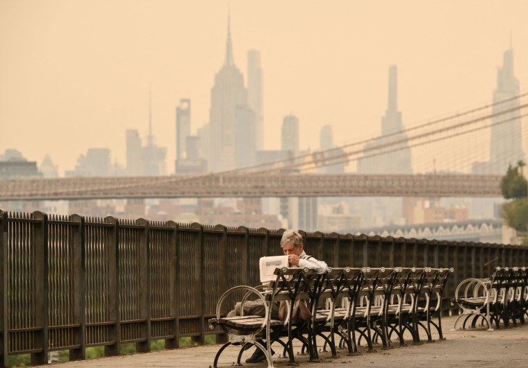 Wldfire smoke from Canada causes hazy conditions on July 16, 2026 in Brooklyn, N.Y. 