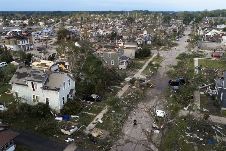 Strong Tornadoes Cause Injuries And Damage In Lake Winnebago Region