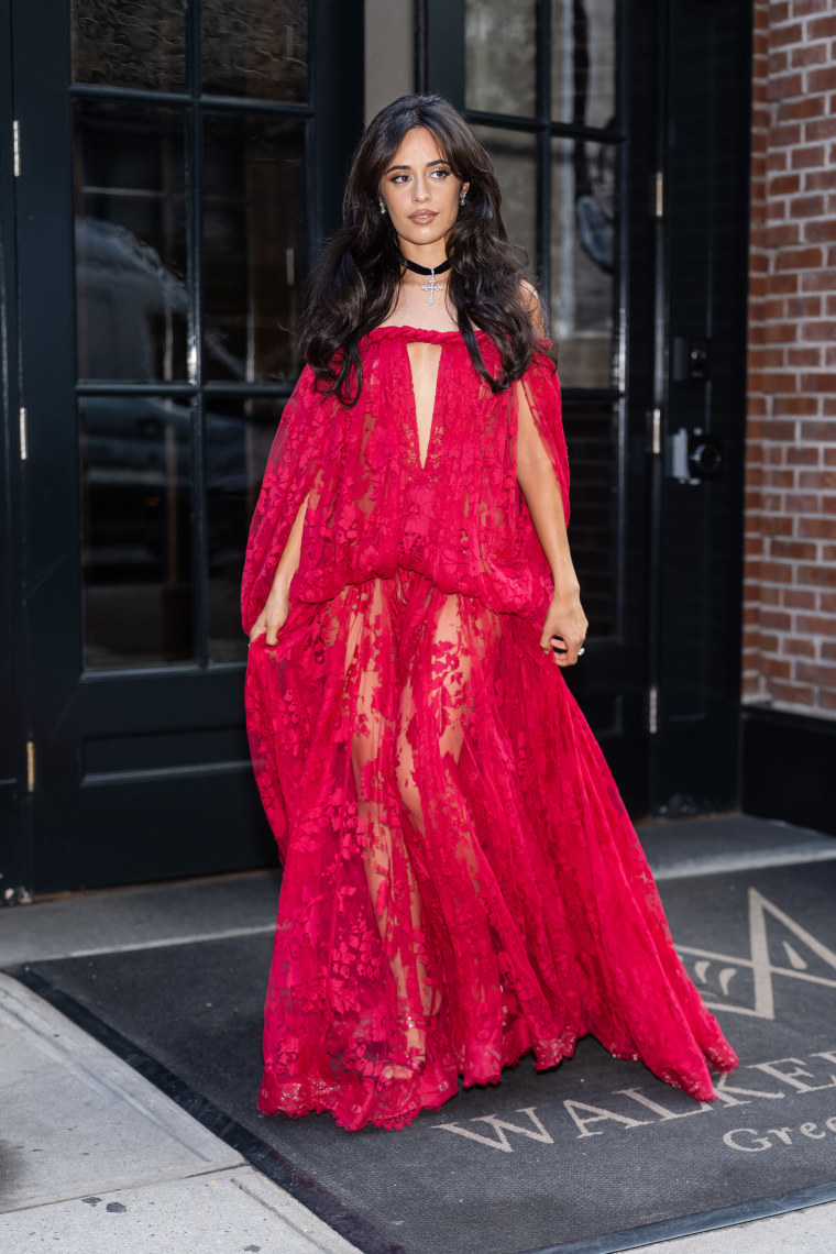 See What Taylor Swift's Celebrity Wedding Guests Wore To The Star