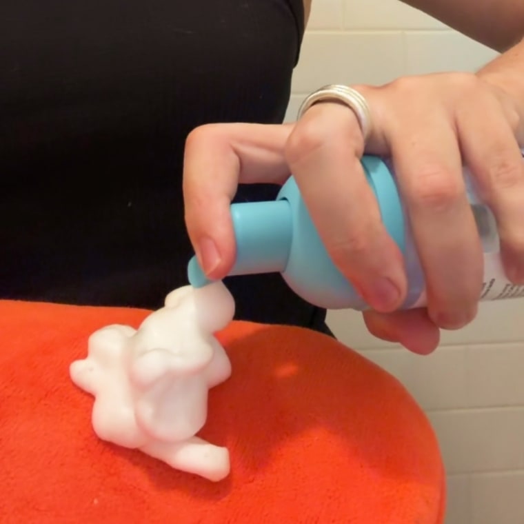 The Tanologist Express Self Tan Water comes out as a clear foam.
