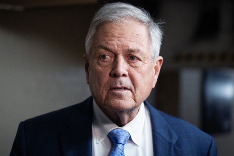Η διορισμένη γερουσιαστής Ντάρλιν Γκράχαμ προκρίνεται στον δεύτερο γύρο της Γερουσίας του GOP στη Νότια Καρολίνα