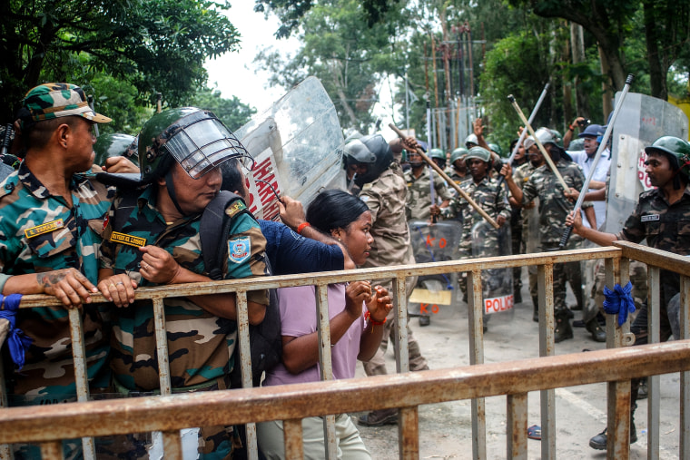 INDIA-POLITICS-EDUCATION-PROTEST
