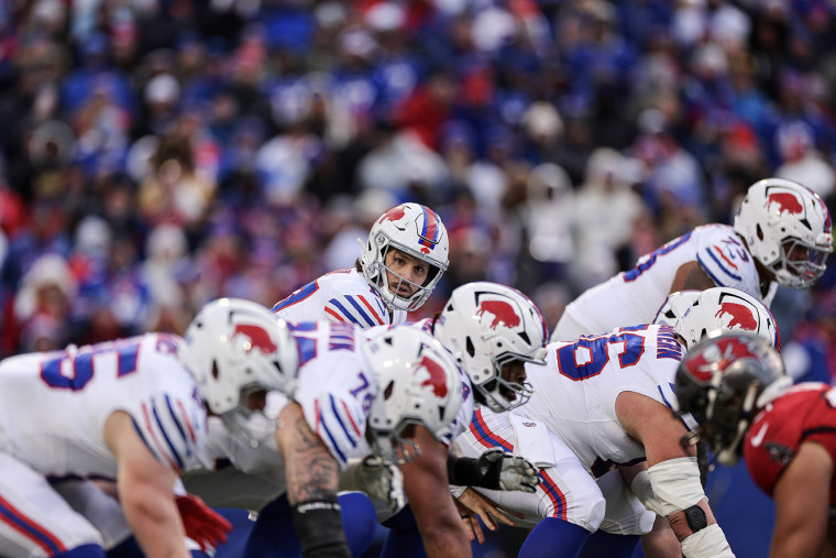 https://media-cldnry.s-nbcnews.com/image/upload/rockcms/2026-08/260819-buffalo-bills-lr-ed0c2b.jpg