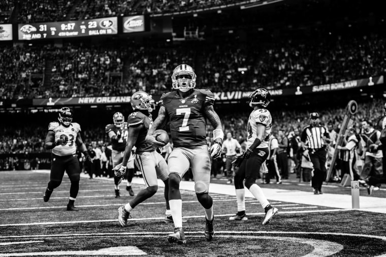 Colin Kaepernick celebrates on the field/