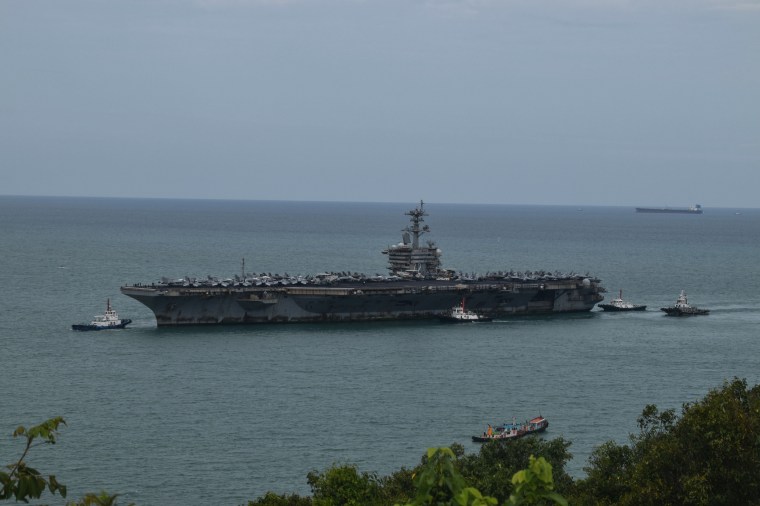 USS Abraham Lincoln 