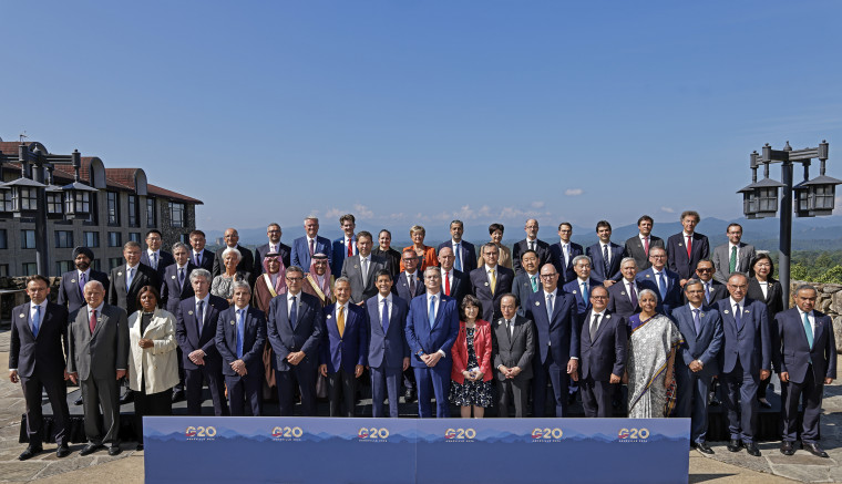 Scott Bessent posing with members of the G20 outside