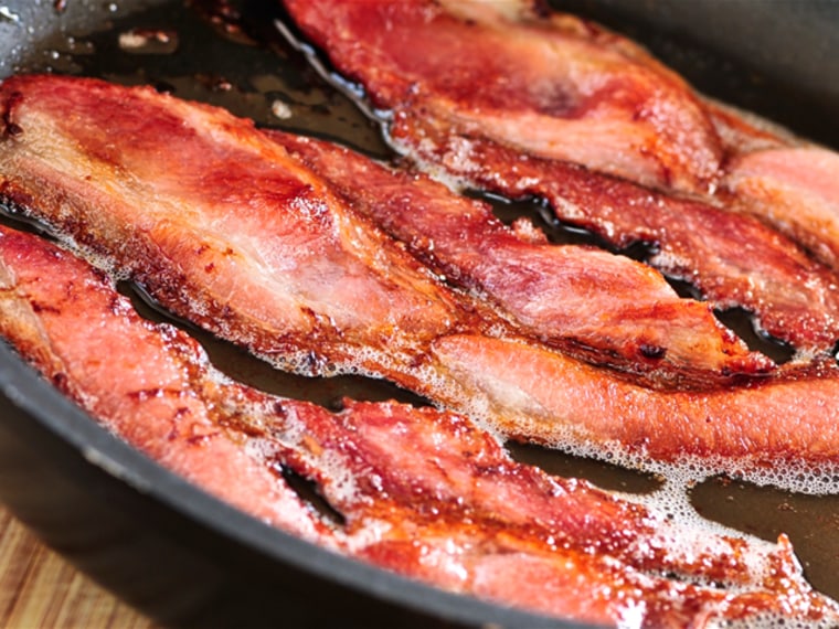 Best Bacon Frying in Cast Iron Pan Sizzle 