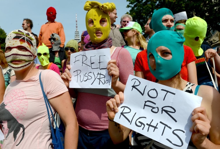 pussy-riot-gets-prison-for-putin-protest