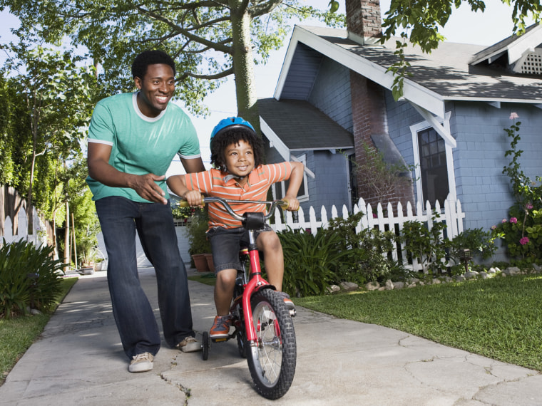 How to teach a kid to store ride a bicycle