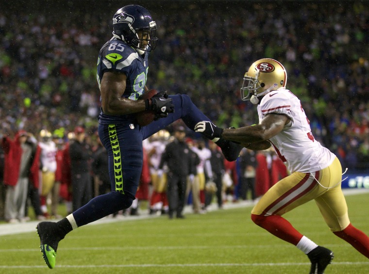Seahawks route 49ers 42-13, make playoffs