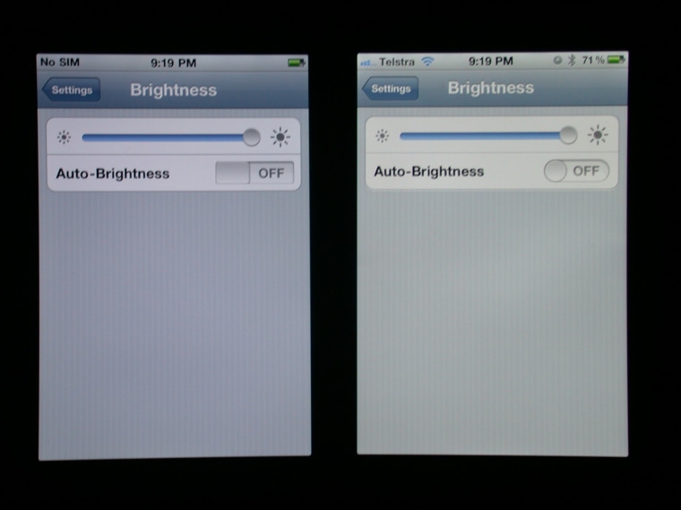 The screen on an iPhone 4, left, and an iPhone 4S, as shared by the owner of both phones on an Apple support site. We have independently confirmed the color difference.