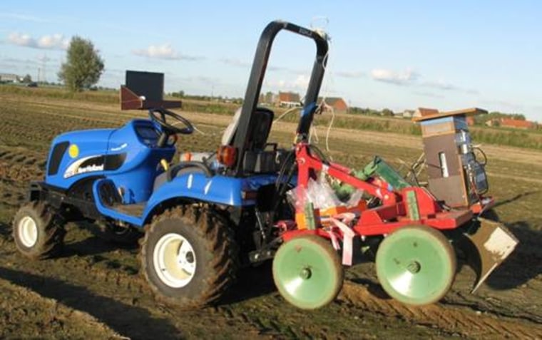 A driverless tractor that adapts to terrain conditions and adjusts its speed and turning radius automatically could help farmers cope with skilled labor shortages.