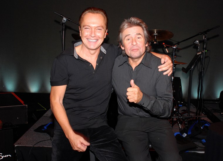 David Cassidy and Davy Jones at The Cabaret Theatre at Mohegan Sun. November 11, 2006.  (PRNewsFoto/Mohegan Sun)