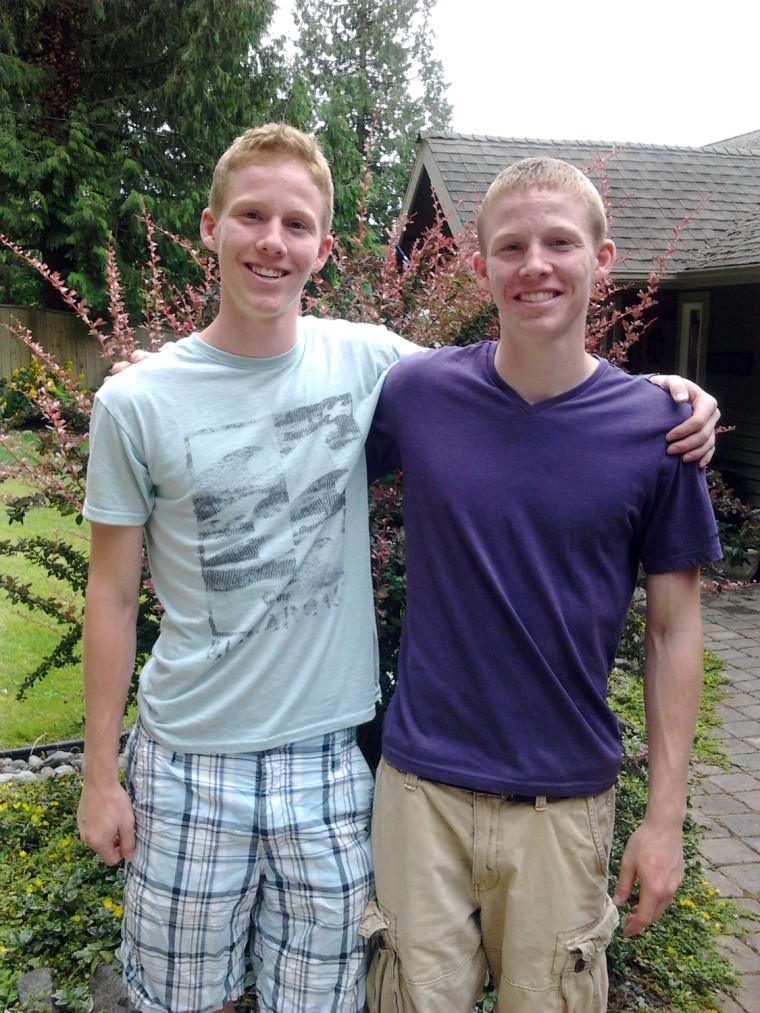 Twins Brandon, left, and Devin Thomas were close, but Brandon hid his condition even from his brother.