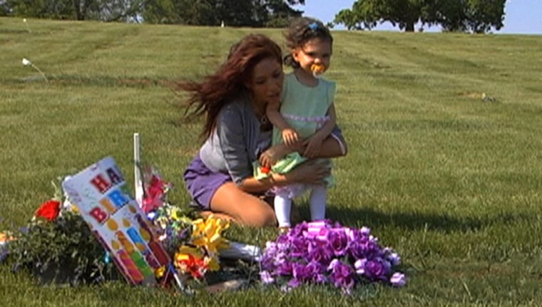 Farrah visits the gravesite of Sophia's father.