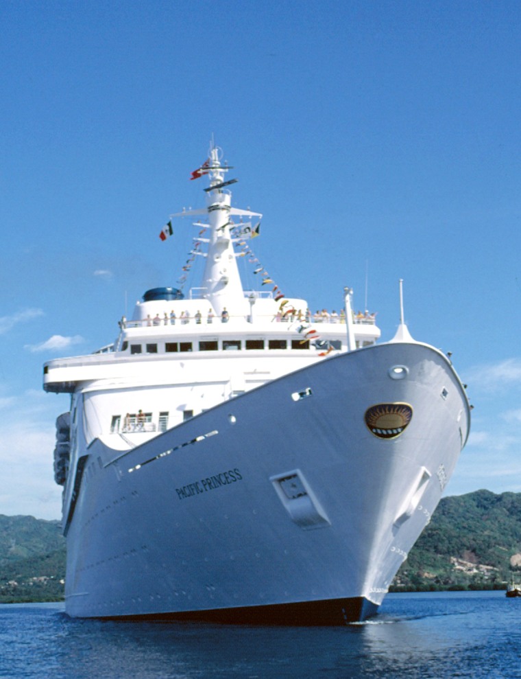 LOVE BOAT, THE, The Pacific Princess, (aka The Love Boat), sailing in the harbor, 1977-1986.