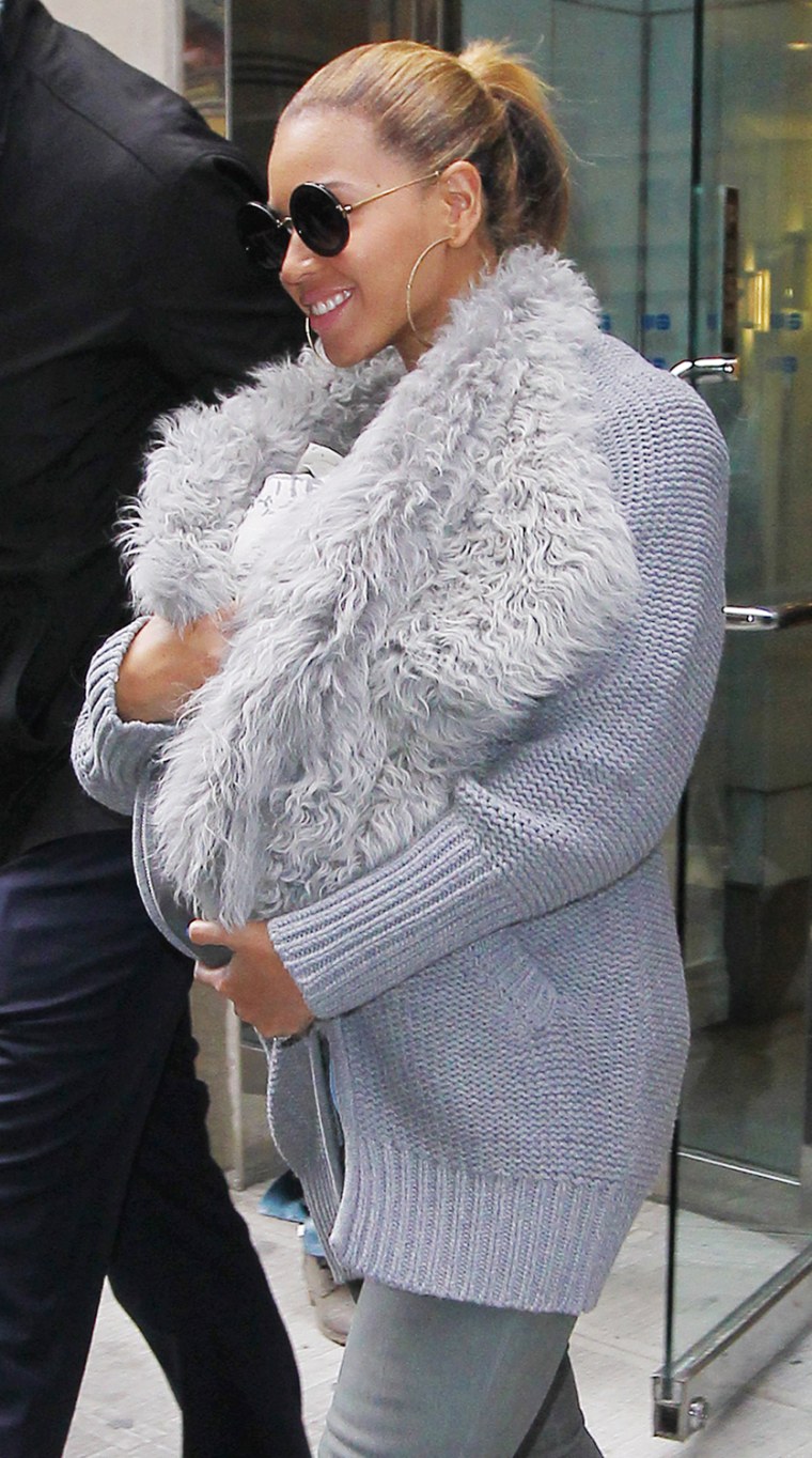 Beyonce and daughter Blue Ivy went to a few office buildings in NYC. Beyonce carried Blue in a fur baby sling. They were also accompanied by Blue Ivy's grandmother Tina Knowles. <P> Pictured: Beyonce Knowles <P> <B>Ref: SPL375305 270312 </B><BR/> Picture by: Tom Meinelt-Jason Winslow/Splash News<BR/> </P><P> <B>Splash News and Pictures</B><BR/> Los Angeles: 310-821-2666<BR/> New York: 212-619-2666<BR/> London: 870-934-2666<BR/> photodesk@splashnews.com<BR/> </P>