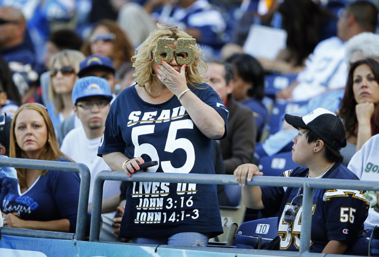 Family, friends and fans mourn NFL star Junior Seau