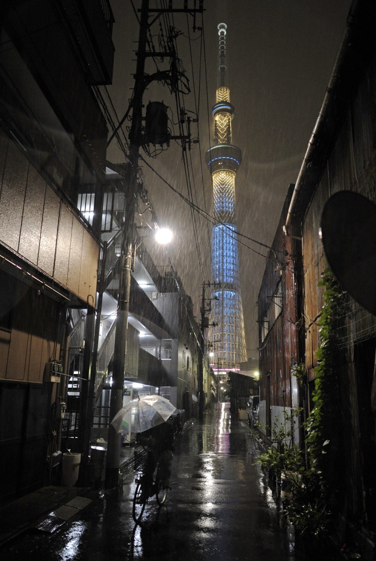 Tokyo in the Rain — Take photos in all weather conditions — On