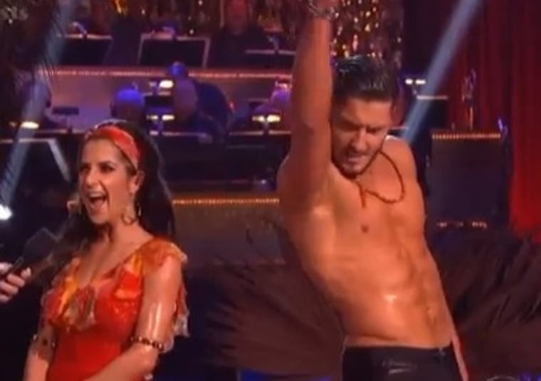 Kelly Monaco and Val Chmerkovskiy on \"Dancing With the Stars\" on Nov. 19, 2012.
