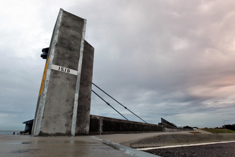 This flood wall and floodgate are along Lakeshore Drive and Lake Pontchartrain in New Orleans, La.