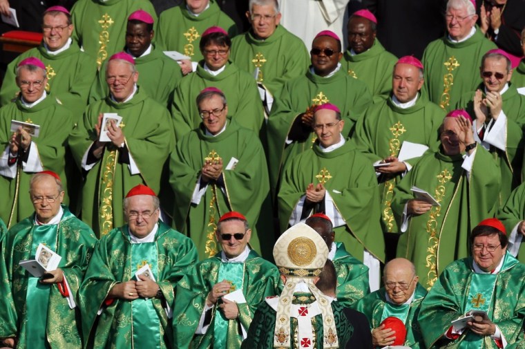 Pope Benedict XVI arrives to conduct mass to open the year of faith at the Vatican October 11, 2012.