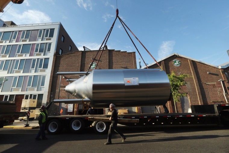 New York: Workers prepare to install a 25-foot tall fermenter at Brooklyn Brewery on October 23, 2012 in the Brooklyn borough of New York City.