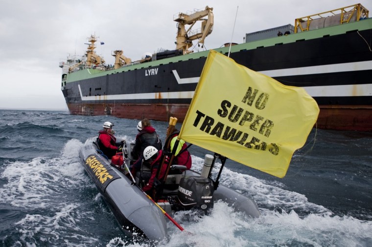 Greenpeace activists on Aug. 30 try to intercept the FV Margiris as it enters Port Lincoln in South Australia.