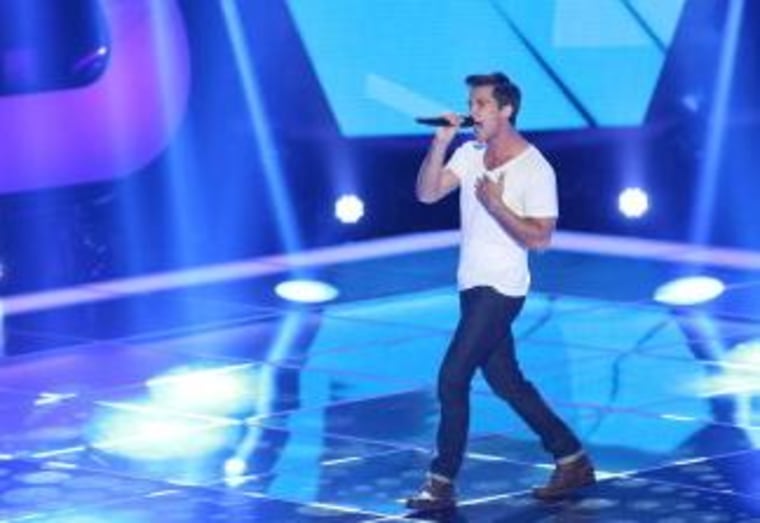 Dez Duron had the judges fighting over him on \"The Voice.\"