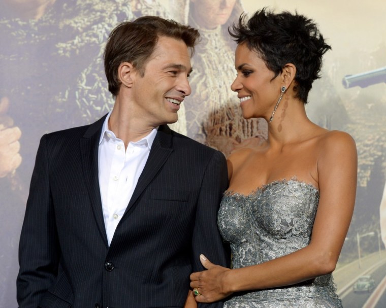 Halle Berry and fiance Olivier Martinez are expecting their first child together.