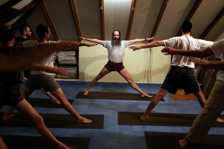 Namaste Ultra Orthodox Jews Practice Yoga In Israel