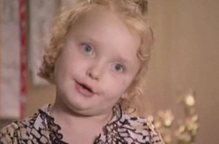 \"Toddlers & Tiaras\" introduces viewers to Alana, a pint-sized diva.